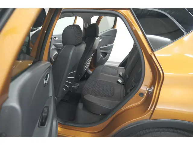 Renault Captur TCe 90 Intens 2019 Benzine 31