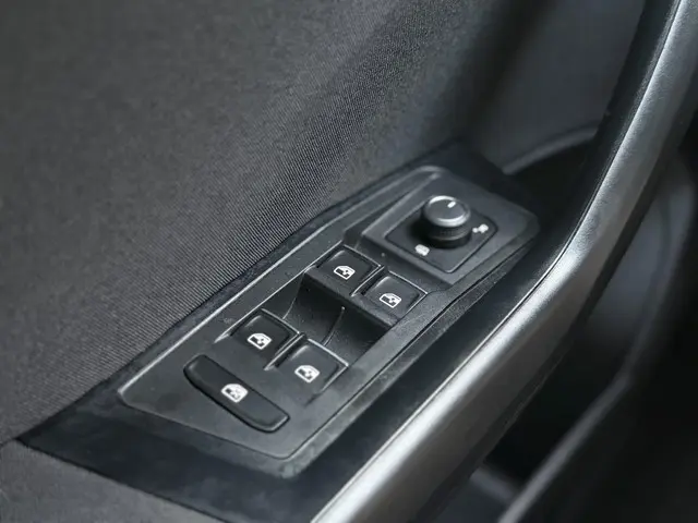 Volkswagen T-Roc 1.5 TSI Style 2021 Benzine 25