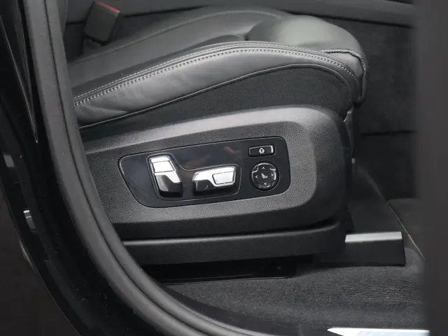 BMW X7 xDrive40d 2023 Diesel 12