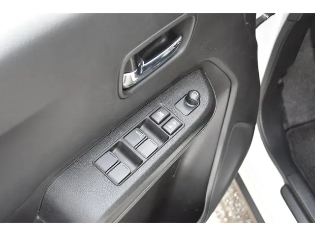Suzuki Ignis 1.2 Smart Hybrid Style 2023 Hybride Benzine 5