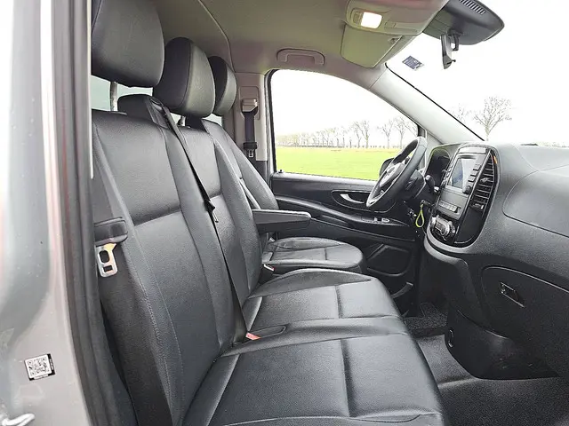 Mercedes-Benz Vito 114 CDI TOURER 2023 Diesel 7