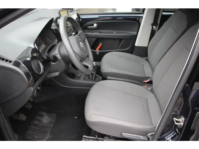 Volkswagen up! 1.0 move up! BlueMotion 2014 Benzine 8