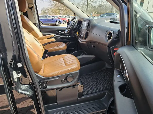 Mercedes-Benz Vito 116 CDI Lang DC Comfort 2020 Diesel 26