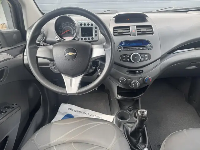 Chevrolet Spark 1.0 16V LT+ Bi-Fuel 2012 Benzine 9