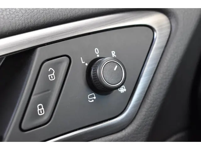 Volkswagen e-Golf e-Golf 2017 Elektrisch 13