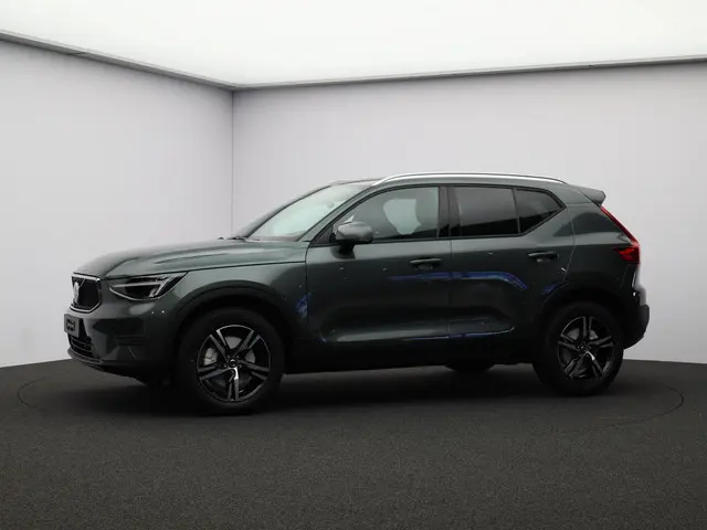 Volvo XC40 2.0 B3 Business Edition 2025 Benzine 13