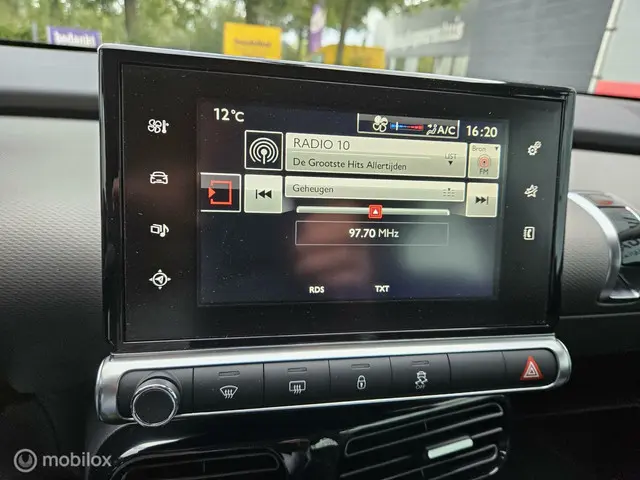 Citroën C4 Cactus 1.2 PureTech Shine 2017 Benzine 21
