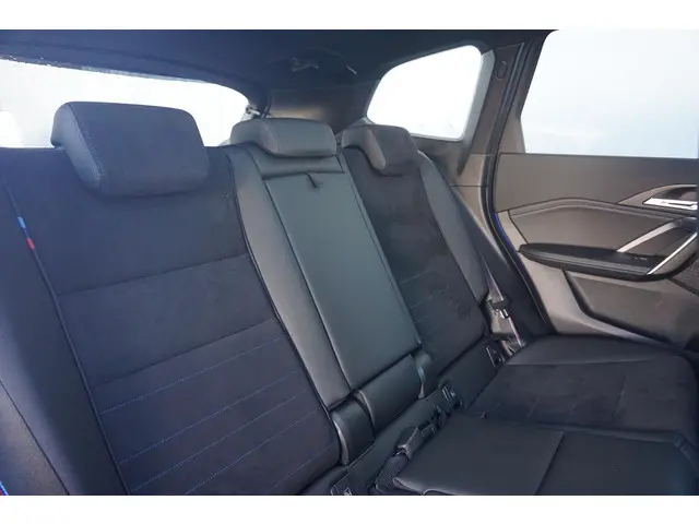 BMW X1 xDrive25e 2025 Hybride Benzine 14