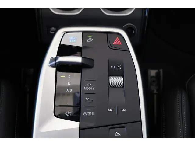 BMW iX1 xDrive30 2025 Elektrisch 25