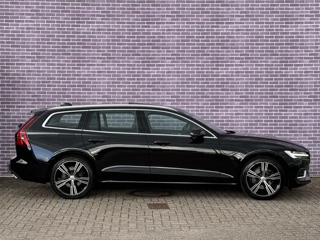 Volvo V60 2.0 B3 Inscription 2020 Benzine 18