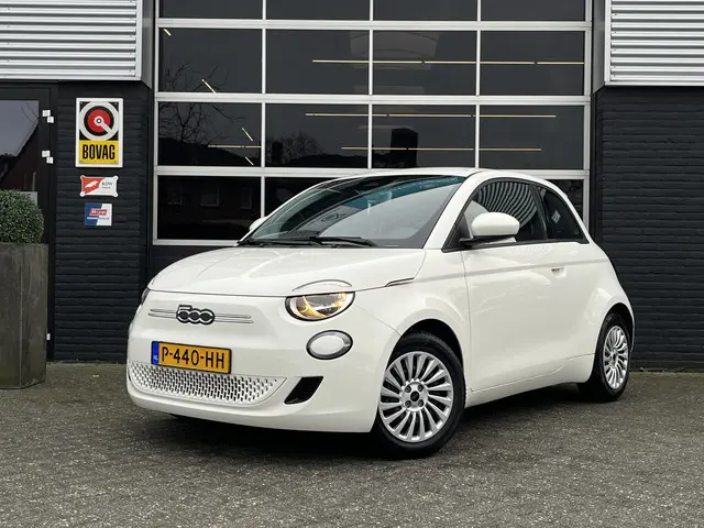 Fiat 500 Action 24 kWh, Airco, Bluetooth 2022 Elektrisch
