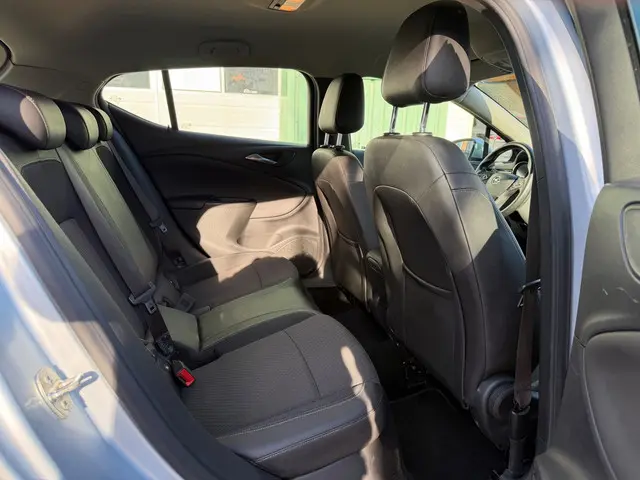 Opel Astra 1.4 Innovation AIRCO* CRUISE* N.A.P. ! 2016 Benzine 15