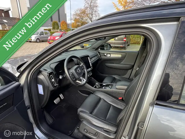 Volvo XC40 2.0 T4 R-Design 2018 Benzine 8