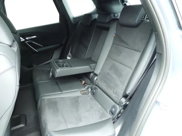 BMW X1 xDrive25e 2025 Hybride Benzine 8