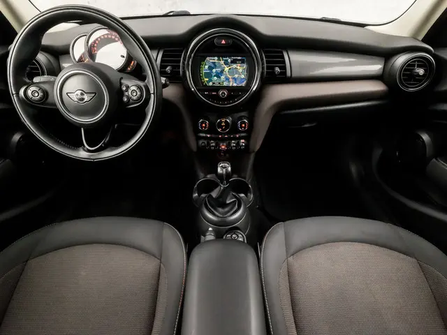 MINI Cooper Mini 1.5 Pepper 2018 Benzine 6