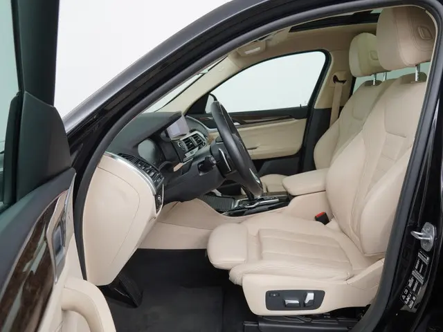BMW X4 xDrive20i High Executive Edition 2021 Benzine 13