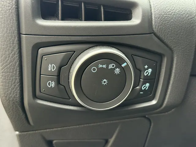 Ford Focus Wagon 1.0 Titanium 2016 Benzine 29