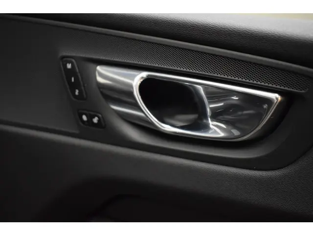 Volvo XC60 2.0 B5 250pk AUT8 Inscription 2020 Benzine 26