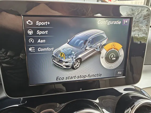 Mercedes-Benz GLC 250 4MATIC Prestige 2017 Benzine 17