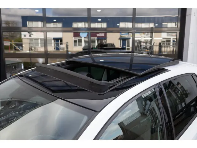 Volkswagen Polo 1.4 TSI BlueGT 15PK 2015 Benzine 12