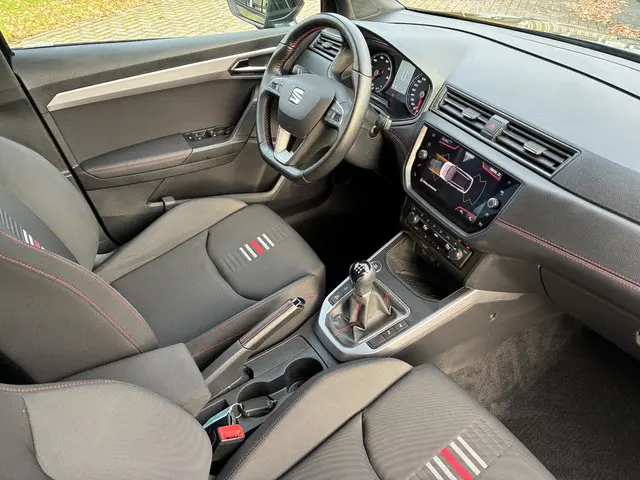 SEAT Arona 1.5 TSI EVO FR Business Intense 2019 Benzine 12