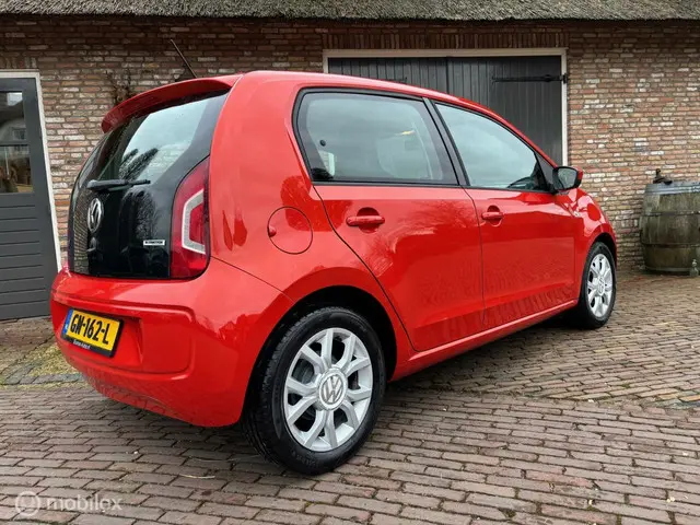 Volkswagen up! | 5 Deurs | Airco | Navi | Lm Velgen 2015 Benzine 5