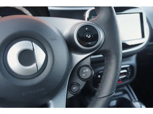 Smart Forfour EQ BRABUS Style 18 kWh 2019 Elektrisch 47