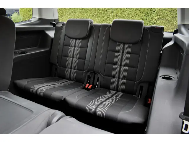 Volkswagen Touran 1.4 TSI Highline 7p. 2012 Benzine 8