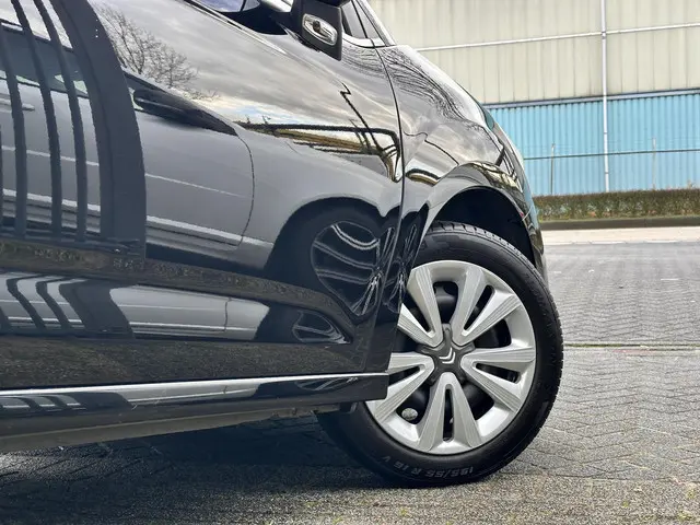 Citroën C3 1.2 PureTech Collection 2015 Benzine 22