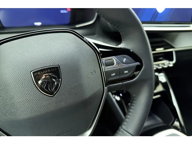 Peugeot 2008 1.2 PureTech 100 Allure 2024 Benzine 17