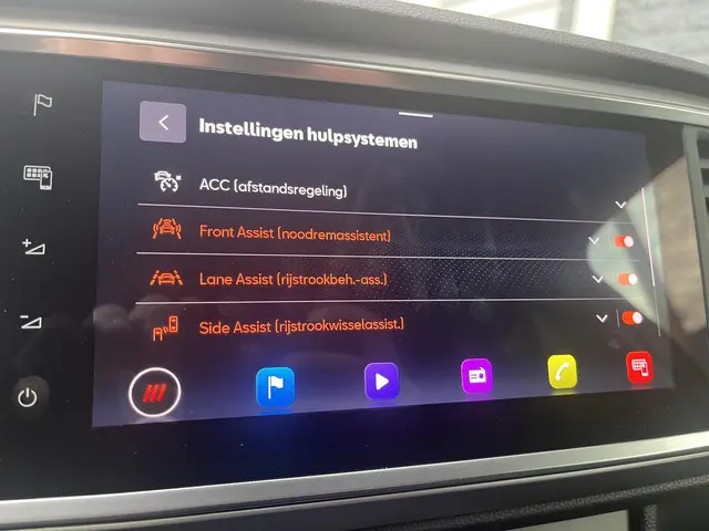 SEAT Ateca 1.5 TSi DSG FR Business Intense 2021 Benzine 17