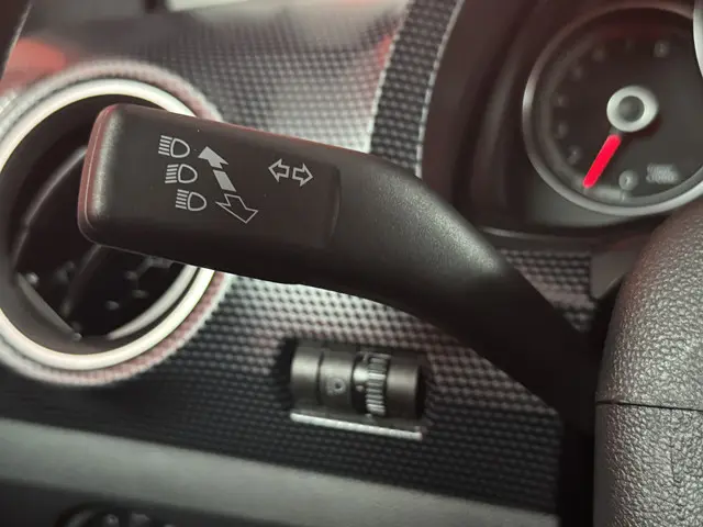 Volkswagen up! 1.0 2021 Benzine 28