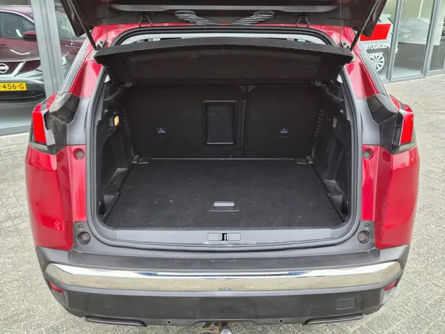 Peugeot 3008 1.2 PureTech Allure 2018 Benzine 14