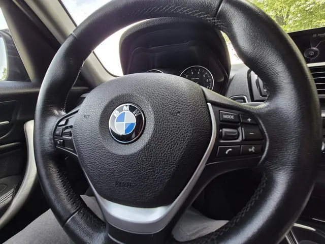 BMW 1 Serie 116i High Executive 2013 Benzine 20