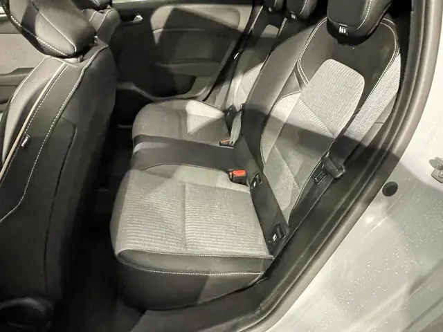 Renault Clio 1.0 TCe 90 GPF techno 2023 Benzine 8