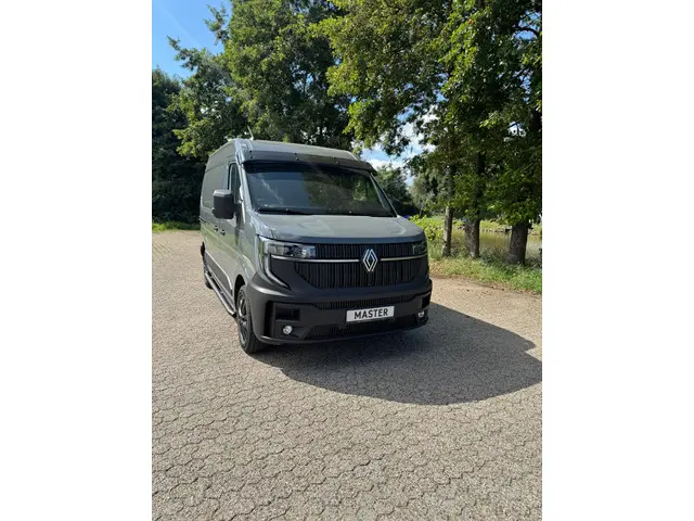 Renault Master T35 2.0 dCi 170 L2H2 Extra DC 2024 Diesel 17