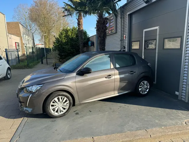 Peugeot 208 1.2 PureTech Active AIRCO 2022 Benzine 19