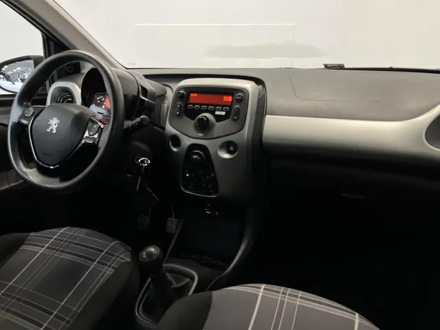 Peugeot 108 1.0 e-VTi Active 2017 Benzine 15