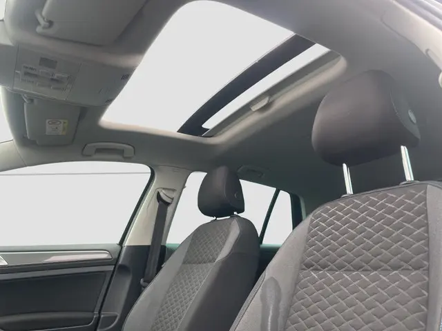 Volkswagen Golf 1.5 TSI Highline Business R 2018 Benzine 5