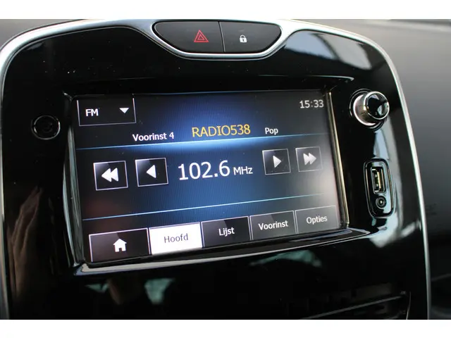 Renault Clio 0.9 TCe ECO Night&Day 2015 Benzine 27