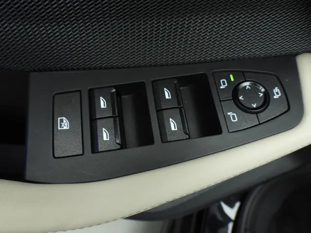 BMW 1 Serie 120 2025 Benzine 20