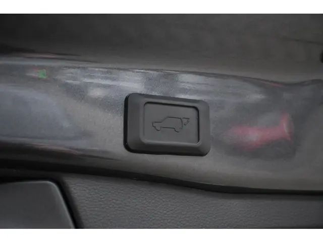 Toyota RAV4 2.5 Hybrid Dynamic 2023 Hybride Benzine 17