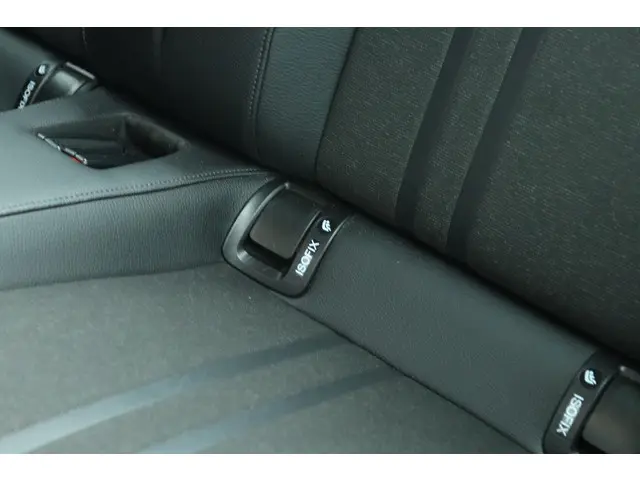 Opel ADAM 1.4 TURBO S 2015 Benzine 19