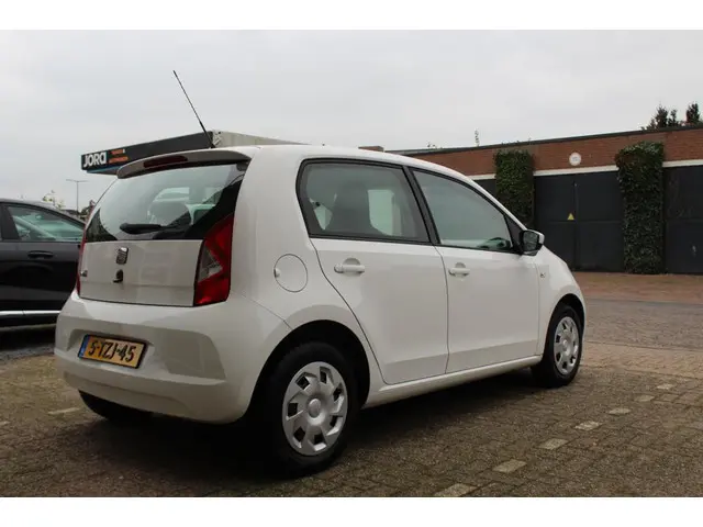 SEAT Mii 1.0 Style 2013 Benzine 3