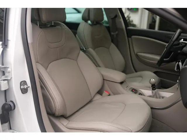 Citroën C5 THP 155 Exclusive 2014 Benzine 2