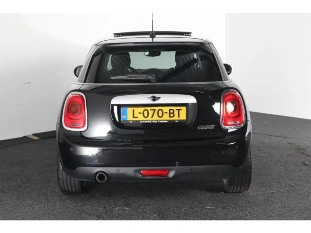 MINI Cooper Mini 1.5 Chili Serious Business 2015 Benzine 6