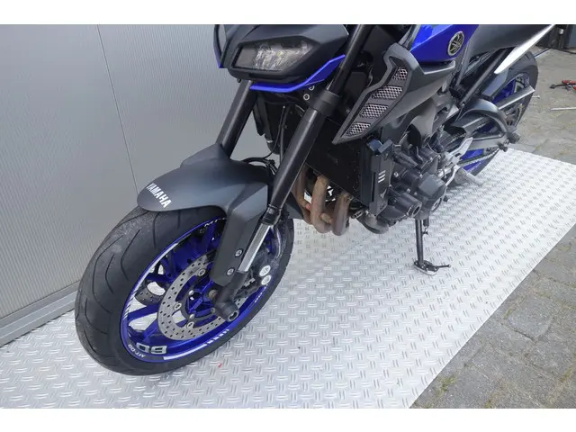 Yamaha MT 09 ABS 2017 Benzine 19