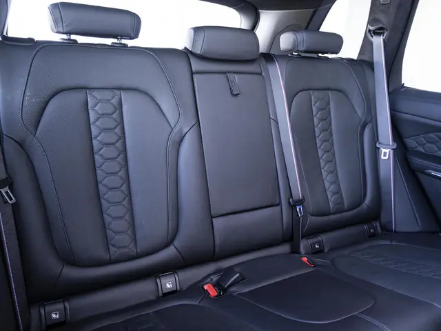 BMW X5 M Competition 2022 Benzine 11