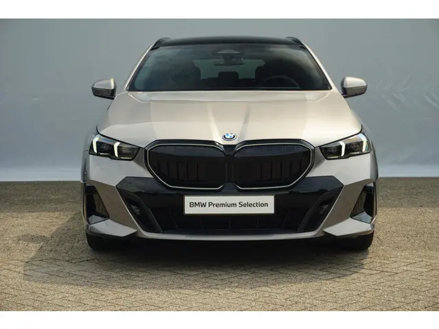 BMW 5 Serie Touring 530e 2025 Hybride Benzine 4