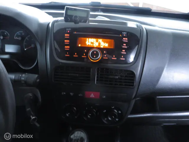 Opel Combo 1.3 CDTi L1H1 ecoFLEX Edition 2014 Diesel 9